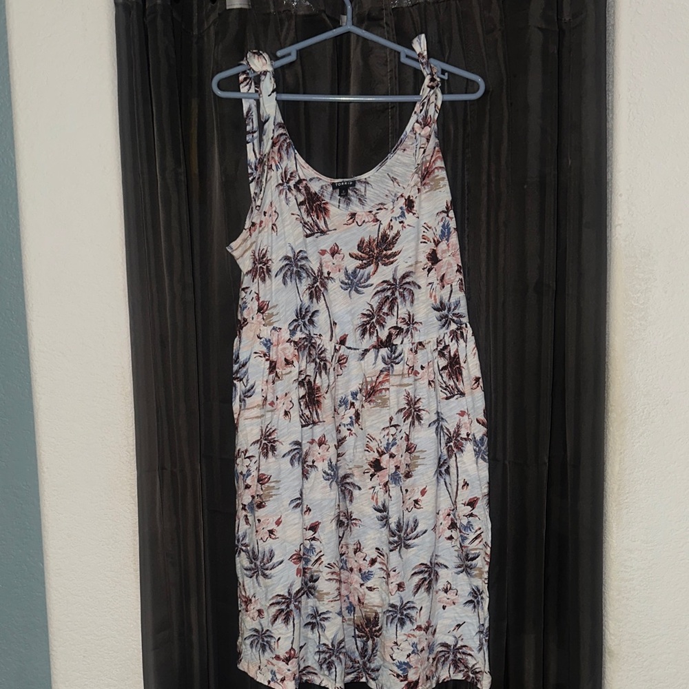 Torrid size 2 Tropical Print tie sleeve cover up summer Dress